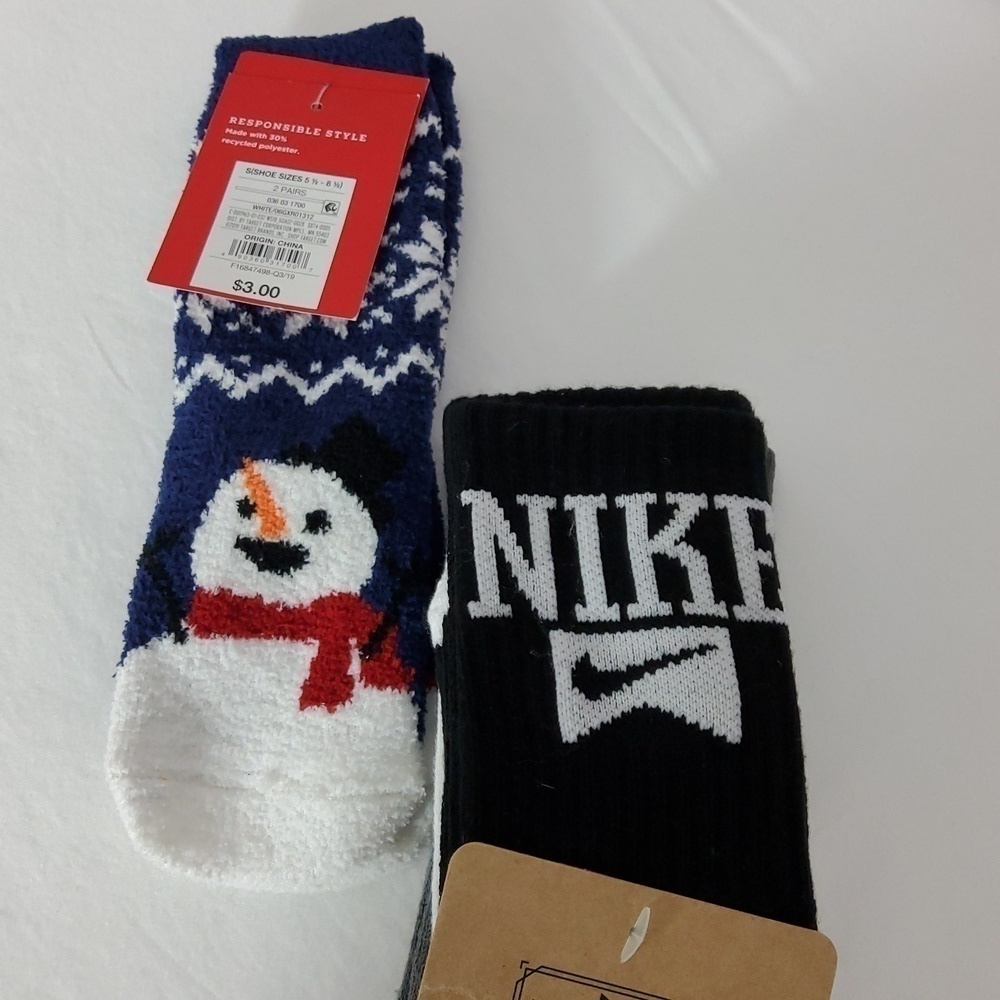 Nike & Crew Kids Size 7-9 & Wondershop Slipper Socks Shoe Size 51/2-81/2 NWT - Picture 4 of 4